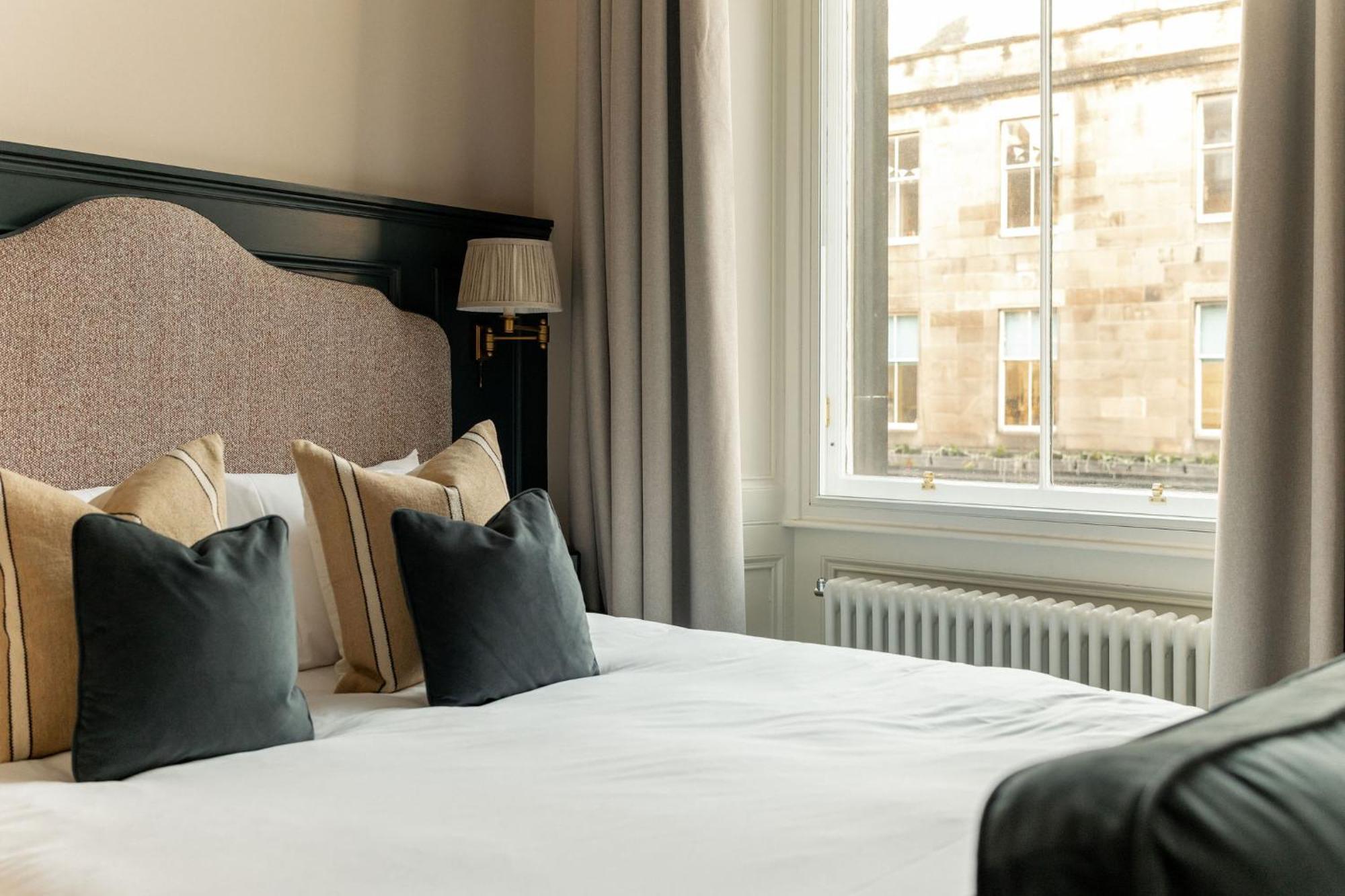 Moment George IV Bridge Hotel Edinburgh Exterior photo