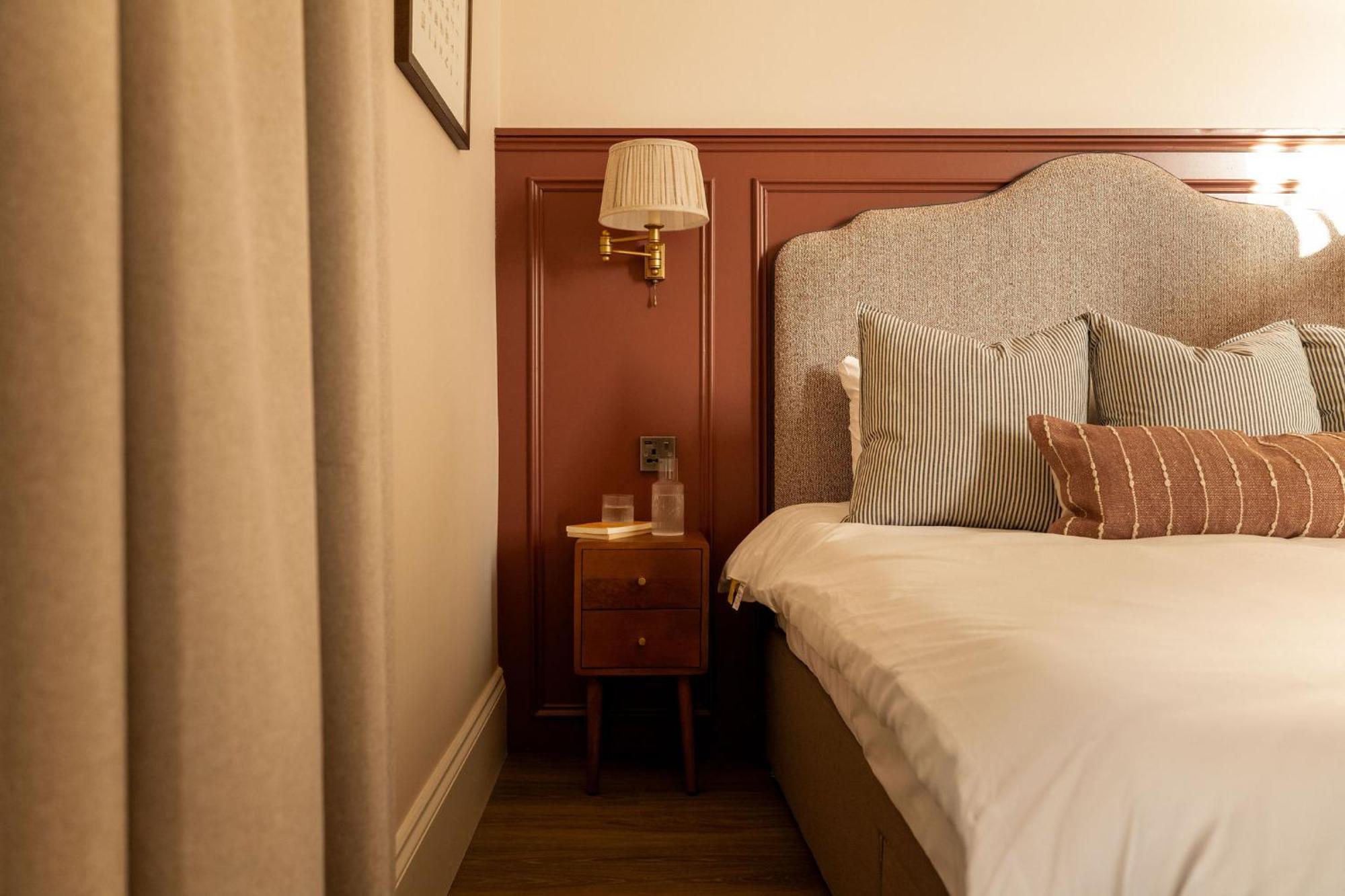 Moment George IV Bridge Hotel Edinburgh Room photo