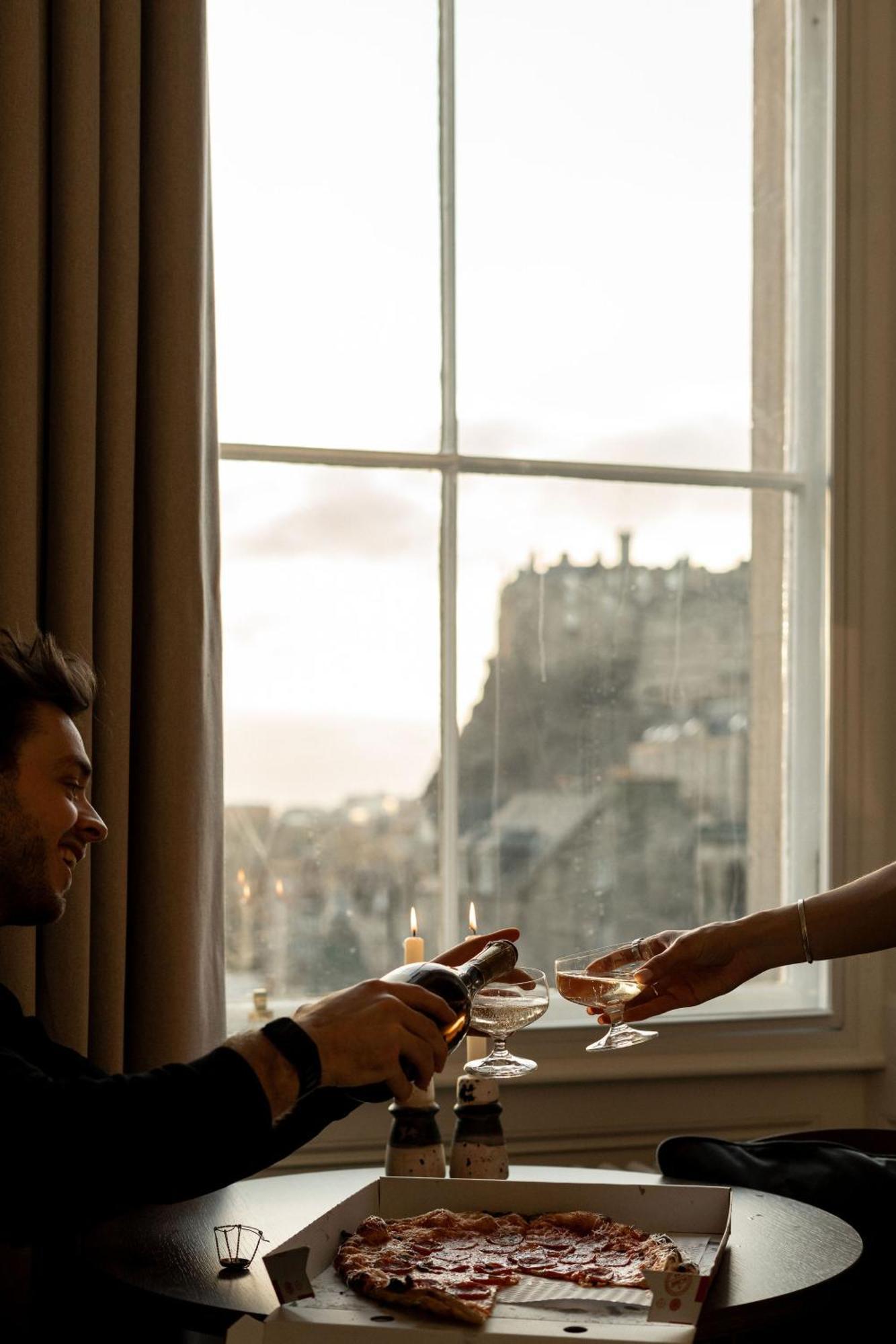 Moment George IV Bridge Hotel Edinburgh Exterior photo